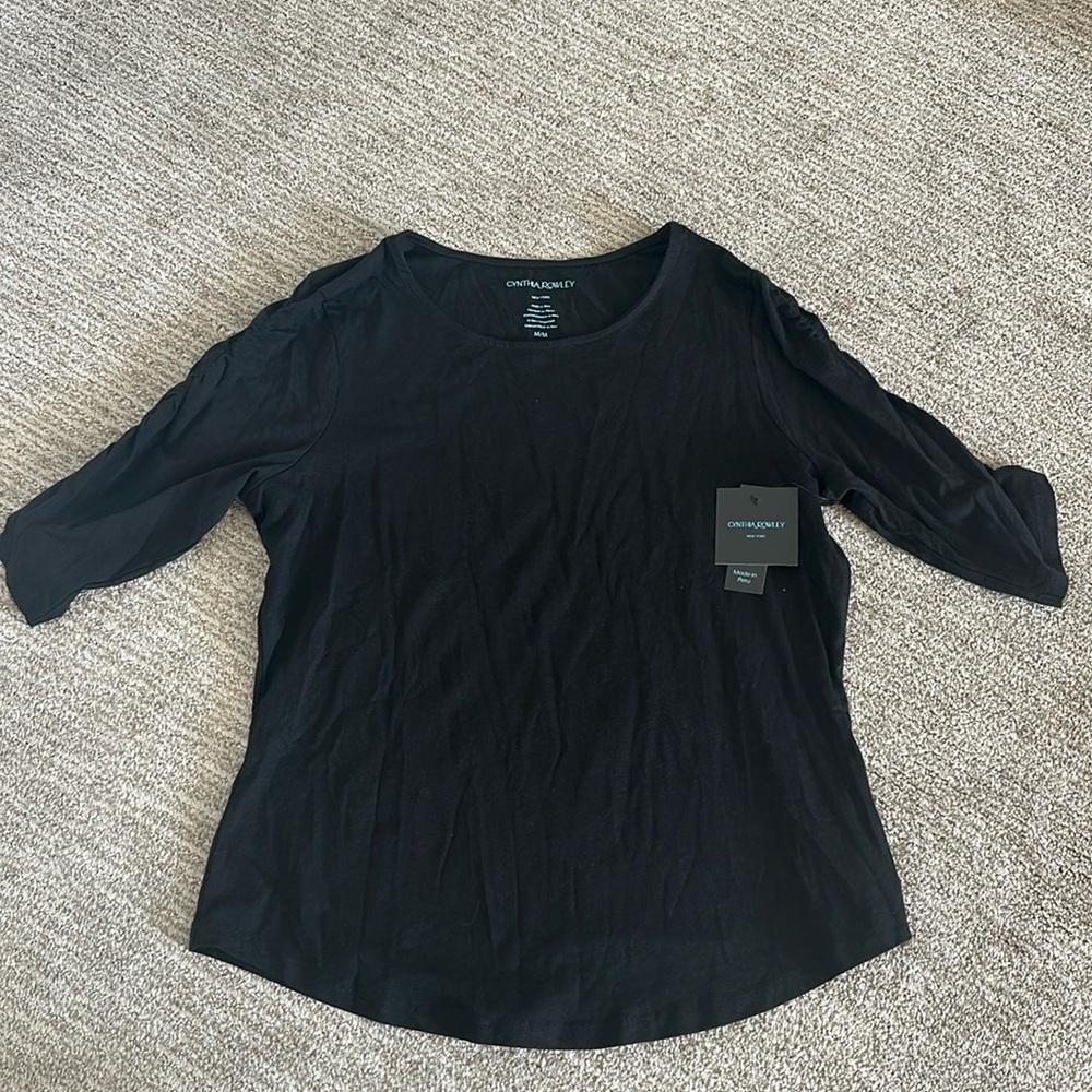 NWT MEDIUM Cynthia Rowley black quarter sleeve with ruched on sleeve